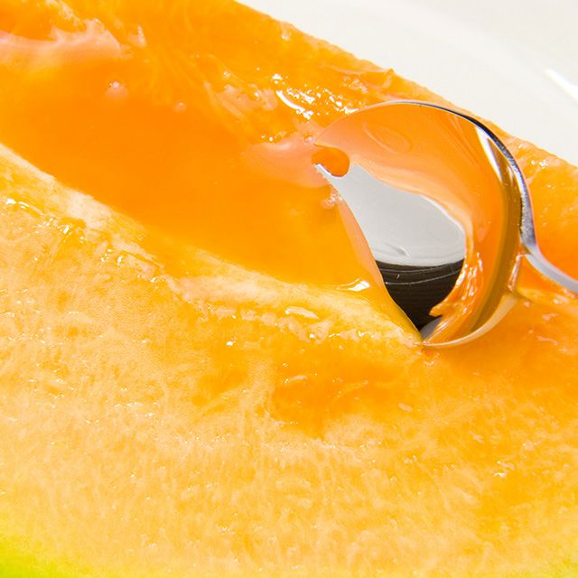 【共撰】夕張メロン（秀品）大玉1.6kg前後×1玉