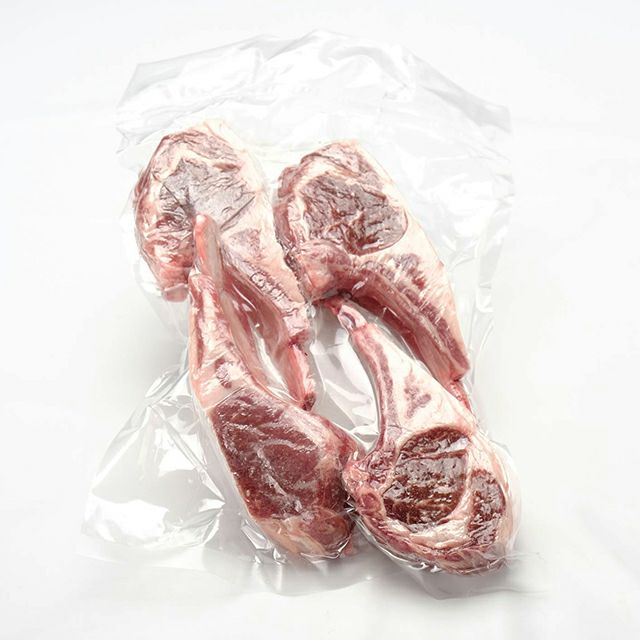 高見さんの骨付きラムステーキ（ラムチョップ）