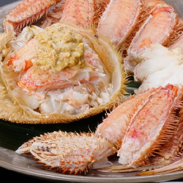  雄武産毛ガニ姿1kg前後＜ボイル冷凍＞